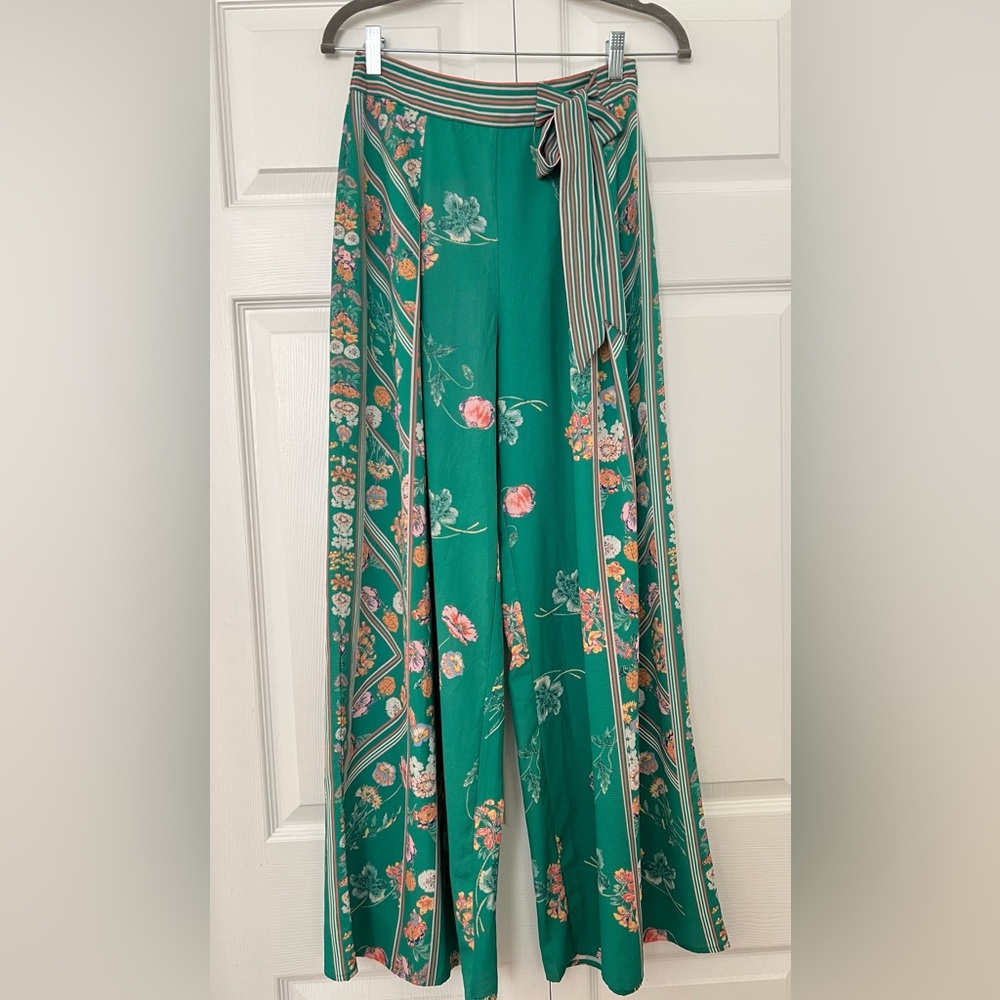Floral Green palazzo pants with zipper